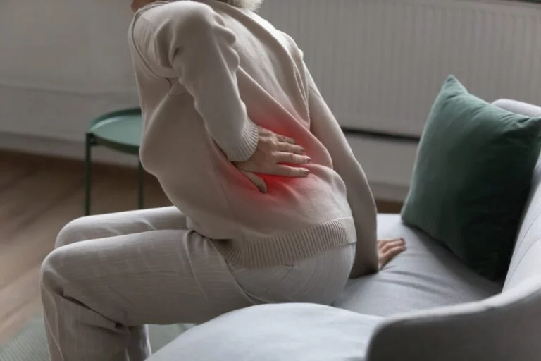 image of a woman suffering from sciatica pain